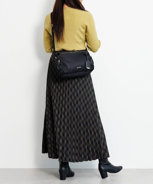 Jewelna Rose(ジュエルナローズ)の「ルフィーヌ ショルダーバッグ 16341(ショルダーバッグ・レディース・ブラック/ダークグレー/グレイッシュベージュ・FREE)」の4枚目の写真