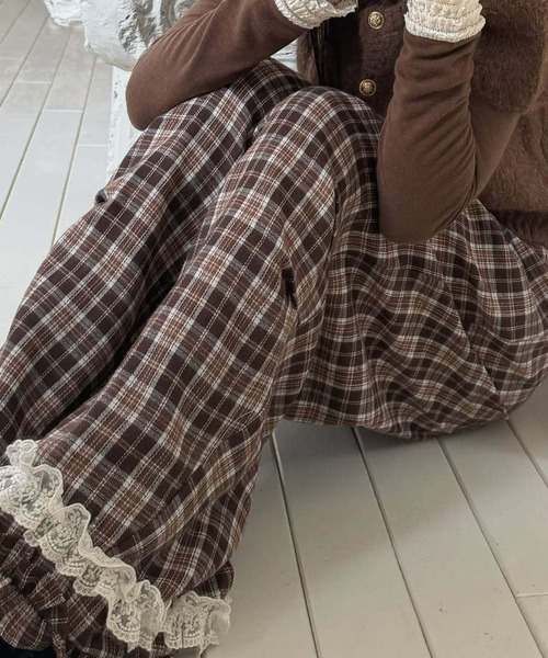 meJane(ミージェーン)の「チェック柄 裾フリルレース ワイドパンツ(その他パンツ・レディース・ブラック系/ブラウン系・FREE)」の14枚目の写真