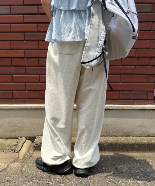 w closet(ダブルクローゼット)の「パールスウェットパンツ(その他パンツ・レディース・イエロー/アイボリー/ブルー・FREE)」の5枚目の写真