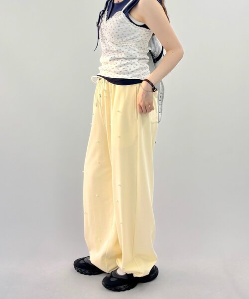 w closet(ダブルクローゼット)の「パールスウェットパンツ(その他パンツ・レディース・イエロー/アイボリー/ブルー・FREE)」の9枚目の写真