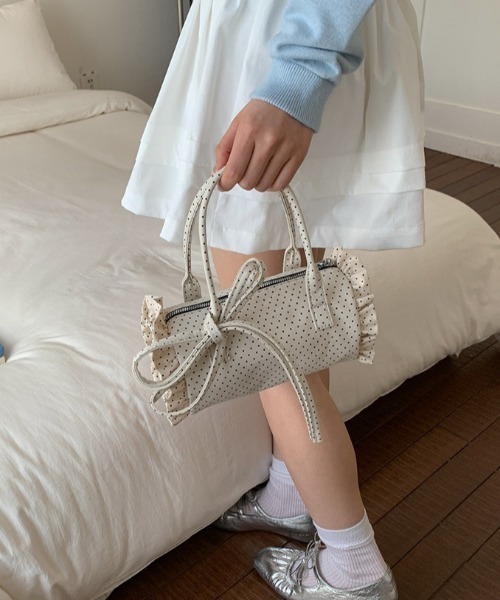 mebole(メボレ)の「2way dot round bag(ショルダーバッグ・レディース・アイボリー/ピンク/ブルー/ネイビー・FREE)」の2枚目の写真
