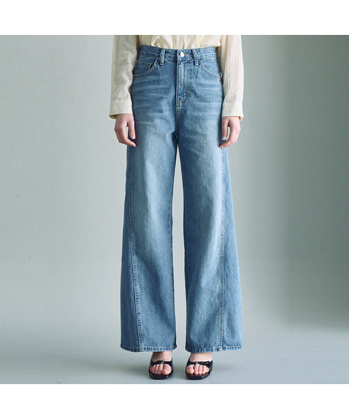 LUSIDA(ルシダ)の「ブルーミッドナイトブーツカットパンツ(デニムパンツ・レディース・ブルー・S/M/L)」の1枚目の写真