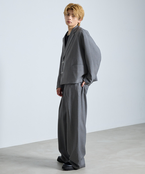 SERACE(セラス)の「【SERACE】 TUCK WIDE BALLOON STRIPE SLACKS / タックワイドバルーンストライプスラックス(スラックス・メンズ・グレー/ブラック・S/M/L)」の16枚目の写真