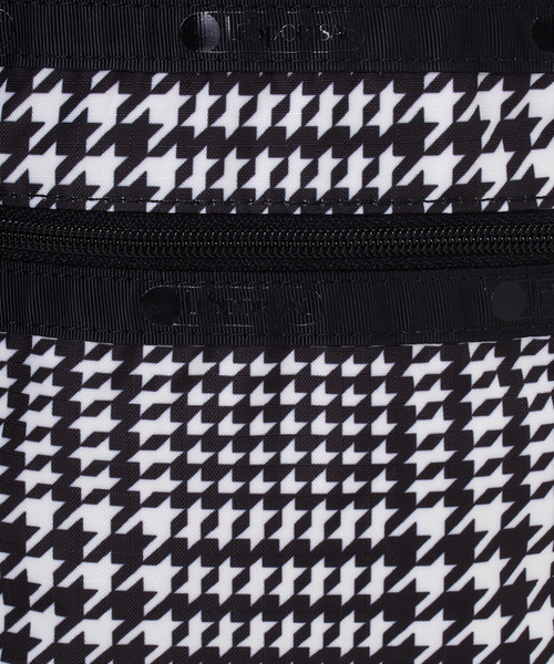 LeSportsac(レスポートサック)の「3 ZIP CROSSBODY シティハウンドトゥース(ショルダーバッグ・レディース・ブラック・FREE)」の7枚目の写真
