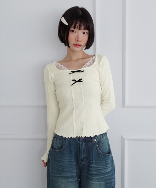 by muni:r(バイ ムニール)の「レーススクエアリボンスリムニット/2026 AW COLLECTION(Tシャツ/カットソー・レディース・ブラック/グレー/アイボリー・FREE)」の4枚目の写真