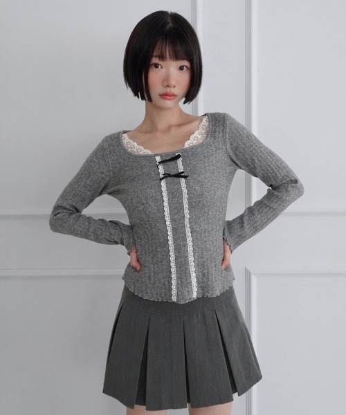 by muni:r(バイ ムニール)の「レーススクエアリボンスリムニット/2026 AW COLLECTION(Tシャツ/カットソー・レディース・ブラック/グレー/アイボリー・FREE)」の21枚目の写真