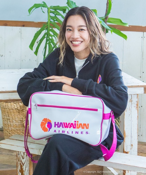 LOCALMOTION HAWAII(ローカルモーション ハワイ)の「ハワイアン航空エナメルバッグ(ショルダーバッグ・レディース・ホワイト・ONE SIZE)」の3枚目の写真