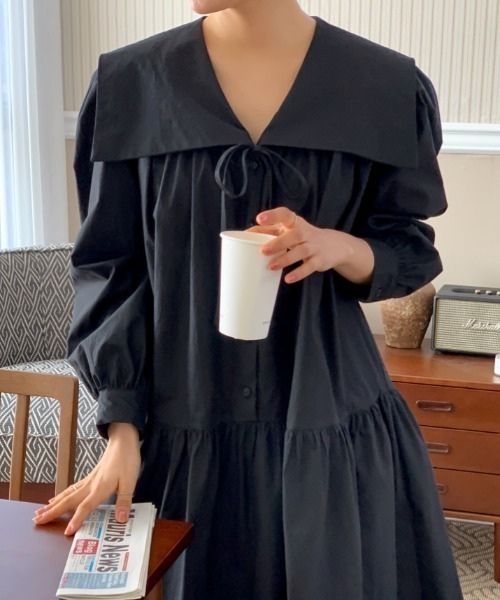 AMAJI(アマジ)の「セーラーカラー ひざ丈 ワンピース(ワンピース・レディース・ブラック/ホワイト・FREE)」の5枚目の写真