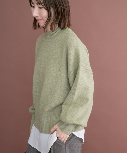 ITEMS URBANRESEARCH(アイテムズ アーバンリサーチ)の「ボリュームスリーブニット(ニット/セーター・レディース・ブルー/オフホワイト/グレー/グリーン・FREE)」の3枚目の写真