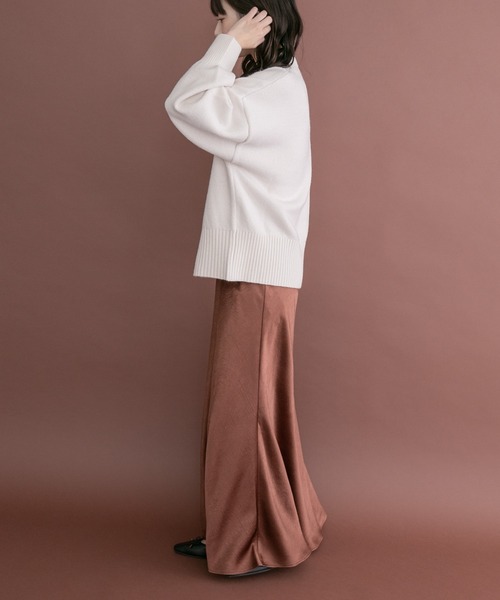 ITEMS URBANRESEARCH(アイテムズ アーバンリサーチ)の「ボリュームスリーブニット(ニット/セーター・レディース・ブルー/オフホワイト/グレー/グリーン・FREE)」の14枚目の写真