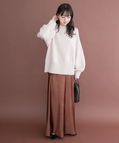 ITEMS URBANRESEARCH(アイテムズ アーバンリサーチ)の「ボリュームスリーブニット(ニット/セーター・レディース・ブルー/オフホワイト/グレー/グリーン・FREE)」の15枚目の写真