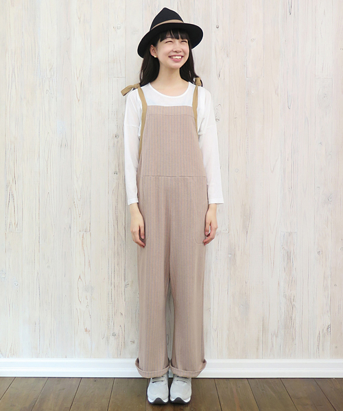 Ne-net(ネネット)の「S フランネルストライプ(サロペット/オーバーオール・レディース・ベージュ/トップグレー・02)」の1枚目の写真