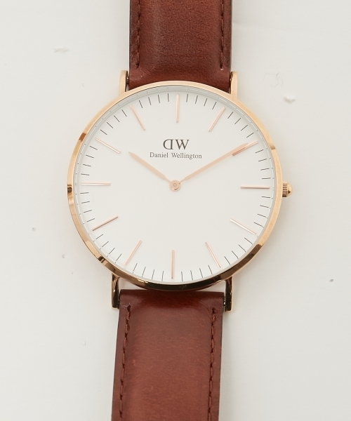 Daniel Wellington（ダニエルウェリントン）の「Daniel Wellington ダニエル・ウェリントン / Classuc St Andrews (St Mawes) 40MM クォーツ レザーバンド DW00100006(0106DW)（アナログ腕時計・メンズ・ブラウン・FREE）」の3枚目の写真