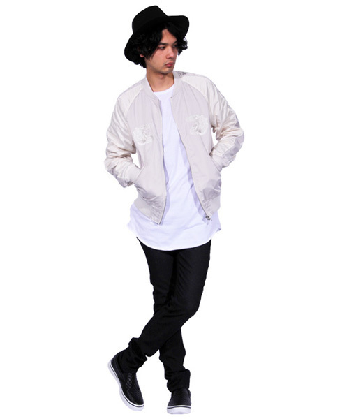 ８(eight)（エイト）の「タイガー 虎 スカジャン サテン 刺繍（スカジャン・メンズ・ピンク/ネイビー/グレー/ブルー/カーキ/ブラック・MEDIUM/LARGE/X-LARGE）」の8枚目の写真