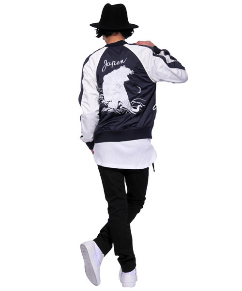 ８(eight)（エイト）の「タイガー 虎 スカジャン サテン 刺繍（スカジャン・メンズ・ピンク/ネイビー/グレー/ブルー/カーキ/ブラック・MEDIUM/LARGE/X-LARGE）」の10枚目の写真