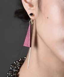 amorous insense | ウッドトライアングルピアス(ピアス（両耳用）)