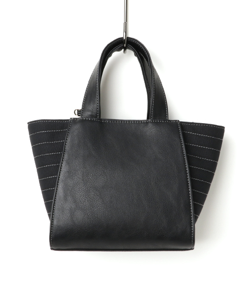 JILL by JILL STUART（ジルバイジルスチュアート）の「MASSIVE RIBBON TOTE BAG（SMALL）（トートバッグ・レディース・ライトピンク/レッド/ブラック系その他・ﾌﾘ-）」の4枚目の写真