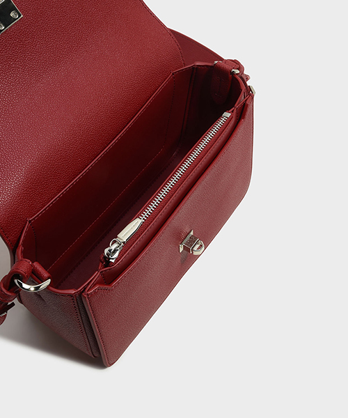 CHARLES & KEITH(チャールズ & キース)の「ターンロックサチャルバッグ / TURN-LOCK SATCHEL BAG(ショルダーバッグ・レディース・ライトグレー/ブラック/レッド・M)」の9枚目の写真
