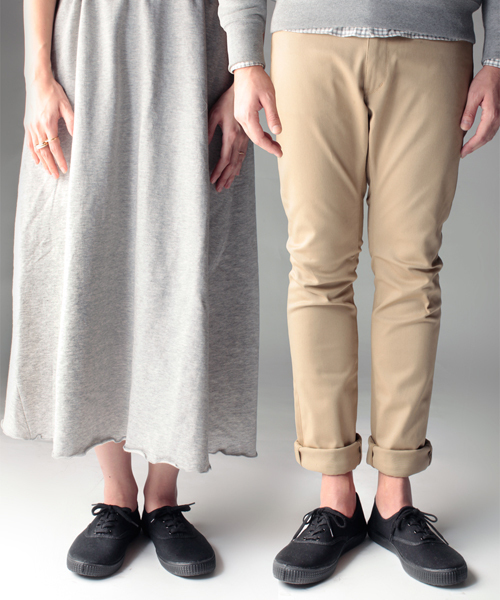 NANO universe(ナノユニバース)の「victoria × nano・universe/別注カラースニーカー Men's(スニーカー・メンズ・ホワイト/ホワイト系その他/ブラック/グレー/ブラウン/カーキ/エメラルド/インディゴブルー/ターコイズブルー/ネイビー/パープル/イエロー/ピンク/ライトピンク/レッド/ボルドー/その他1/その他2・26/26.5/27/27.5)」の4枚目の写真