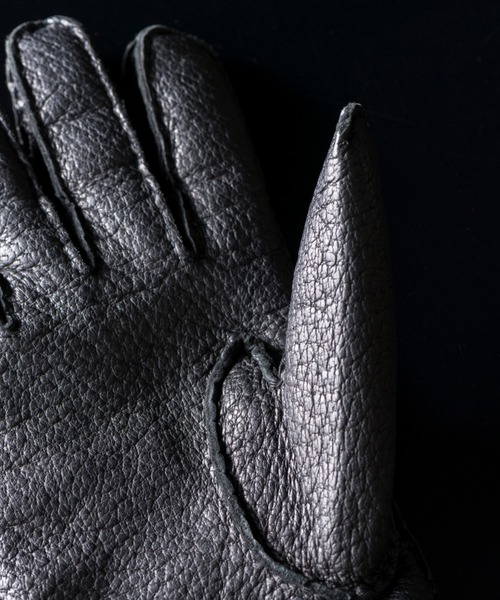 DENTS（デンツ）の「【ビームスの百名品】DENTS / アンライニング ペッカリーレザー グローブ（手袋・メンズ・ブラック/ブラウン/ライトブラウン・7.5inch/8inch/7inch）」の13枚目の写真