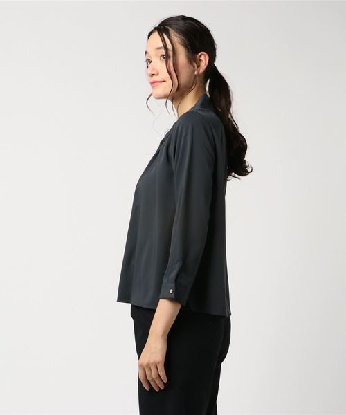 TRUDEA（トルディア）の「ボウタイ　ブラウス（シャツ/ブラウス・レディース・ホワイト/チャコールグレー/ブラック/カーキ/ピンク/ラベンダー/ネイビー・SMALL/MEDIUM/LARGE）」の18枚目の写真