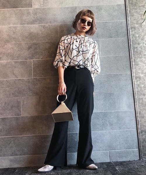 PAGEBOY（ページボーイ）の「チェーンプリントハイネックブラウス（シャツ/ブラウス・レディース・オフホワイト/ブラック・FREE）」の19枚目の写真