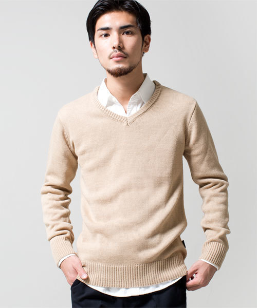 NANO universe(ナノユニバース)の「AKM×nano・universe/ V-Neck Knit(ニット/セーター・メンズ・ブラック/ダークグレー/ライトグレー/ダークブラウン/ベージュ/ダークグリーン/ブルー/ネイビー・SMALL/MEDIUM/LARGE/X-LARGE)」の1枚目の写真