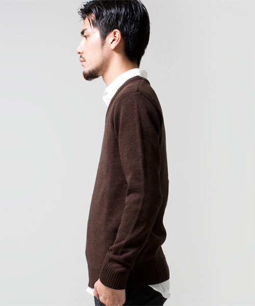 NANO universe(ナノユニバース)の「AKM×nano・universe/ V-Neck Knit(ニット/セーター・メンズ・ブラック/ダークグレー/ライトグレー/ダークブラウン/ベージュ/ダークグリーン/ブルー/ネイビー・SMALL/MEDIUM/LARGE/X-LARGE)」の9枚目の写真