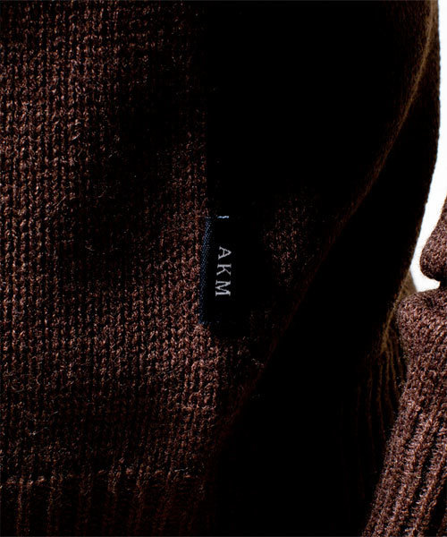 NANO universe(ナノユニバース)の「AKM×nano・universe/ V-Neck Knit(ニット/セーター・メンズ・ブラック/ダークグレー/ライトグレー/ダークブラウン/ベージュ/ダークグリーン/ブルー/ネイビー・SMALL/MEDIUM/LARGE/X-LARGE)」の15枚目の写真