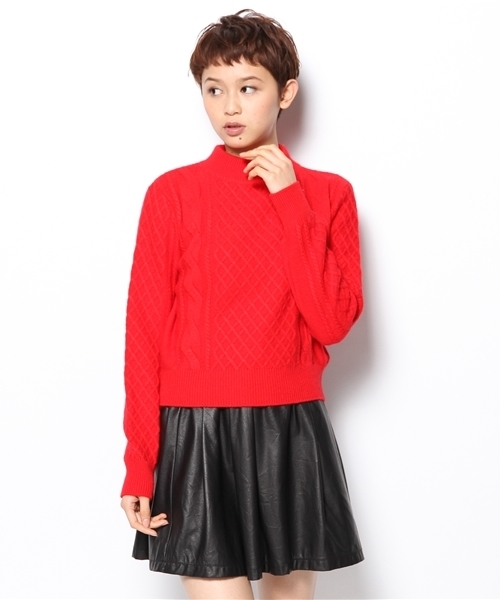 Khaju（カージュ）の「Khaju:ケーブルコンパクトプルオーバー（ニット/セーター・レディース・グレー/レッド・ONE SIZE）」の10枚目の写真