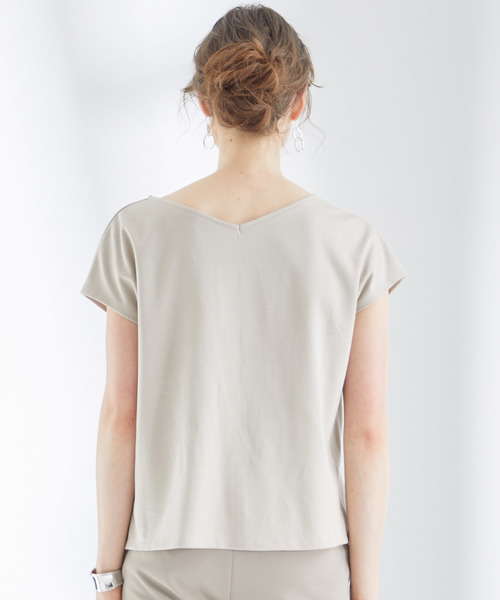 STUDIOUS(ステュディオス)の「【STUDIOUS】2wayギャザーカットソー(Tシャツ/カットソー・レディース・ホワイト/ブラック/ベージュ・FREE)」の10枚目の写真