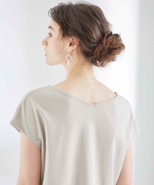 STUDIOUS(ステュディオス)の「【STUDIOUS】2wayギャザーカットソー(Tシャツ/カットソー・レディース・ホワイト/ブラック/ベージュ・FREE)」の11枚目の写真