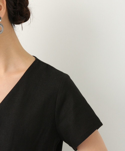 GLOBAL WORK（グローバルワーク）の「リネンマエボタンＶネックワンピース/842116（ワンピース・レディース・ブラック/カーキ/アイボリー・MEDIUM/LARGE）」の11枚目の写真