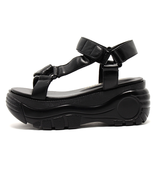 WEGO（ウィゴー）の「WEGO/厚底スポーツサンダル（サンダル・レディース・ホワイト/ブラック・23.5/24.5）」の7枚目の写真