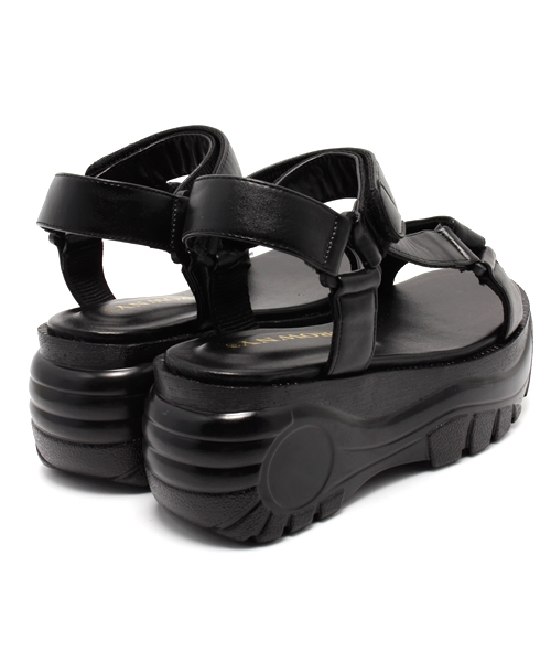 WEGO（ウィゴー）の「WEGO/厚底スポーツサンダル（サンダル・レディース・ホワイト/ブラック・23.5/24.5）」の9枚目の写真