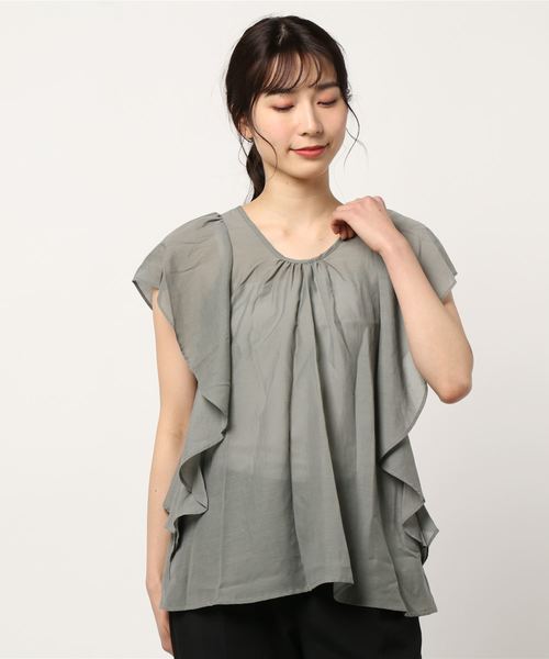 miniyu(ミニュウ)の「SOVRA/フリルブラウス(シャツ/ブラウス・レディース・ボルドー/マスタード/ベージュ/カーキ・FREE)」の3枚目の写真