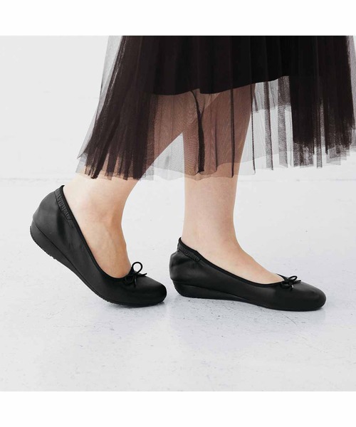 IEDIT（イディット）の「ＩＥＤＩＴ　ことりっぷとコラボ　旅のプロのアイデアを詰め込んだ　万能おでかけバレエシューズ〈ブラック〉（パンプス・レディース・ブラック・5/2/6/4/1/3）」の2枚目の写真