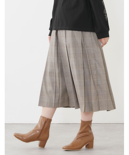 POU DOU DOU(プードゥドゥ)の「スクエアトゥヒールショートブーツ(ブーツ・レディース・ブラック/ブラウン・4/3)」の6枚目の写真