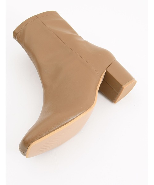 POU DOU DOU(プードゥドゥ)の「スクエアトゥヒールショートブーツ(ブーツ・レディース・ブラック/ブラウン・4/3)」の18枚目の写真