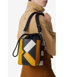 KENZO（ケンゾー）の「スモールレザートートバッグKube（トートバッグ）」