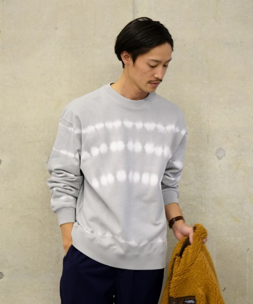 SHIPS(シップス)の「【WEB限定】SHIPS: ビッグシルエット タイダイ クルーネック スウェット(スウェット・メンズ・ブラック/ライトグレー/ベージュ/ブラウン・SMALL/MEDIUM/LARGE/X-LARGE)」の3枚目の写真