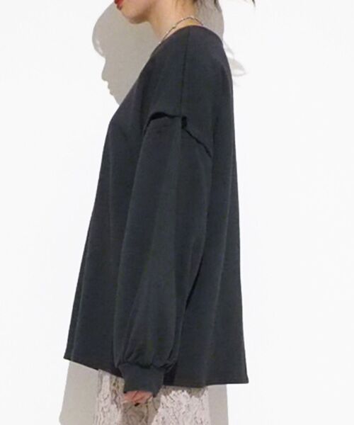 MAJESTIC LEGON(マジェスティックレゴン)の「2wayロングスウェット(スウェット・レディース・ベージュ/ブラック/アイボリー/ピンクベージュ・SMALL/MEDIUM)」の12枚目の写真