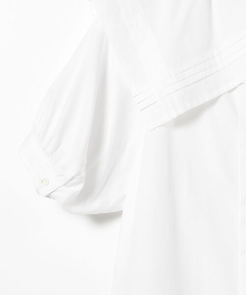 Ray BEAMS(レイビームス)の「MIYAO × Ray BEAMS / 別注 タックカラー ハーフスリーブ ブラウス(シャツ/ブラウス・レディース・ホワイト/ブラック・ONE SIZE)」の5枚目の写真