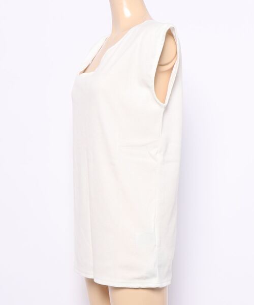 GeeRA(ジーラ)の「アシメショルダータンクトップ(タンクトップ・レディース・オフホワイト/ブラック/モカ・LARGE/X-LARGE/MEDIUM)」の4枚目の写真