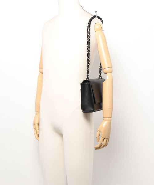 SPIRALGIRL(スパイラルガール)の「2wayスクエアチェーンバッグ(ショルダーバッグ・レディース・ブラック/オフホワイト・FREE)」の7枚目の写真