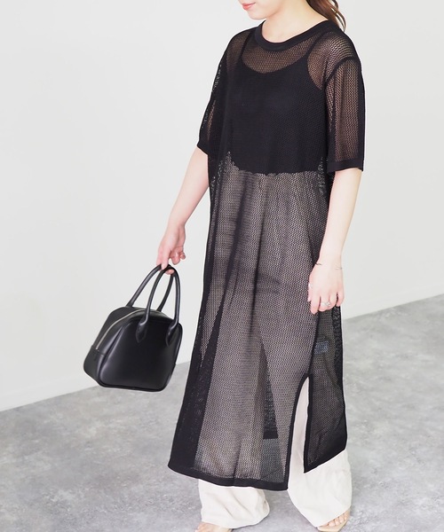 Riberry（リベリー）の「メッシュ編み半袖ニットワンピース（ワンピース・レディース・ブラック/ベージュ/オフホワイト/カーキ・MEDIUM）」の7枚目の写真