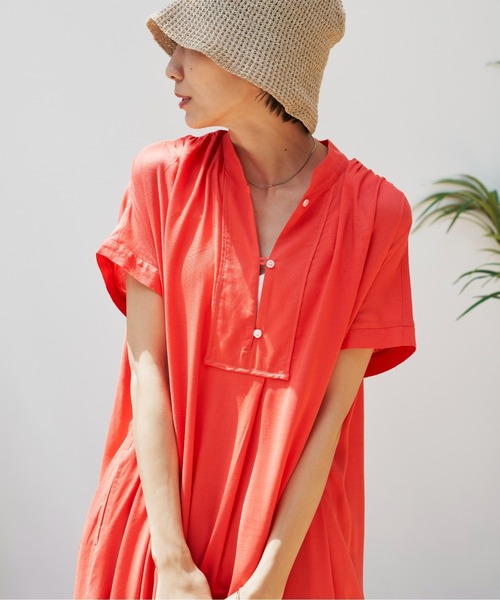 Auntie Rosa Holiday（アンティローザホリデー）の「ティアードカフタンワンピース（ワンピース・レディース・ブラック/グリーン/ナチュラル/ブラウン/ピンク・FREE）」の22枚目の写真