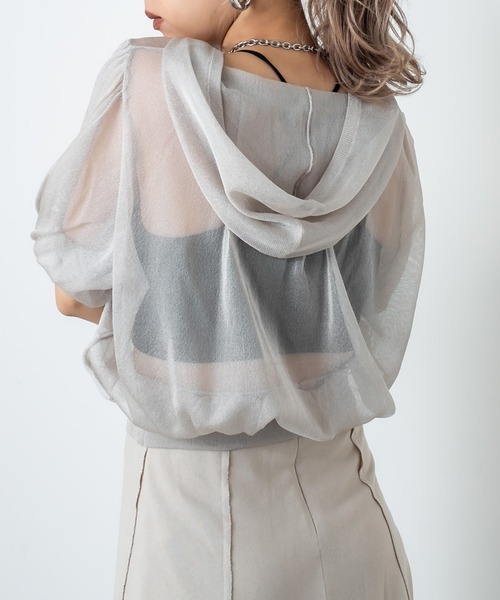 RASVOA（ラスボア）の「パフスリーブシアートップス（パーカー・レディース・ブラック/グレー/オフホワイト/グレイッシュベージュ・FREE）」の4枚目の写真