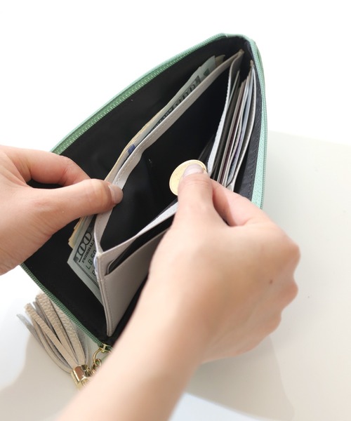 florist(フローリスト)の「【FLORGE】パステル&ビビットクロコダイル柄型押しレザーL字ウォレット(財布・レディース・グレー/レッド/イエロー/ライトグレー/グリーン/ライトグリーン/オレンジ/ライトブルー/ライトベージュ/ピンク/ブラウン/ブラック・FREE)」の19枚目の写真