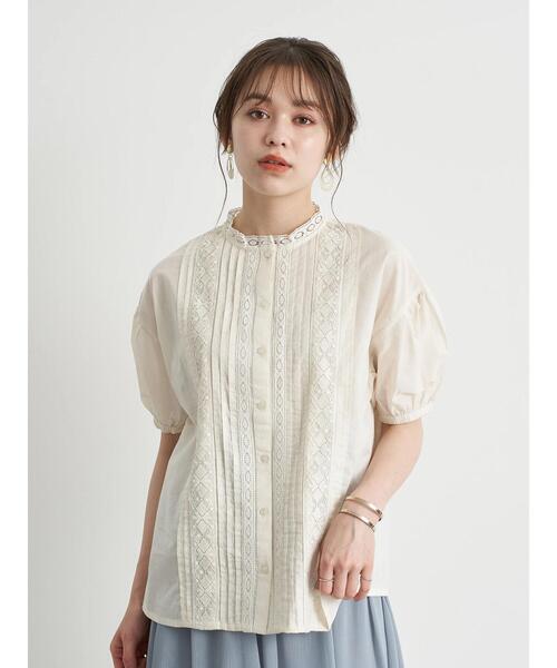 earth music&ecology（アースミュージックアンドエコロジー）の「ピンタックレースシャツ ＊（シャツ/ブラウス・レディース・ネイビー/サックスブルー/アイボリー/ラベンダー/ベージュ/イエロー・FREE）」の8枚目の写真